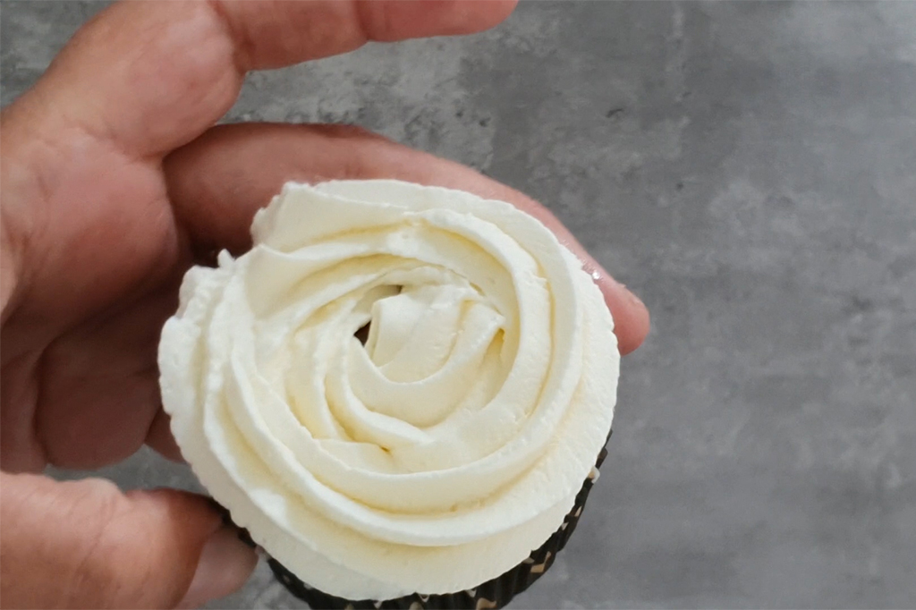 chantilly mascarpone sur cupcake