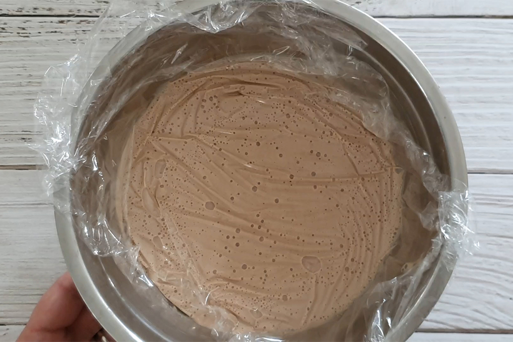 Ganache Kinder Bueno non fouettée utilisée comme fourrage