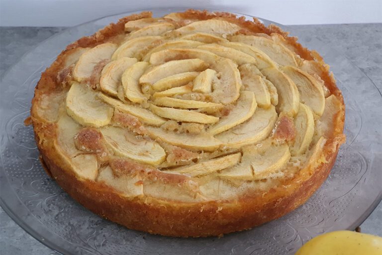 gateau aux pommes caramelisees
