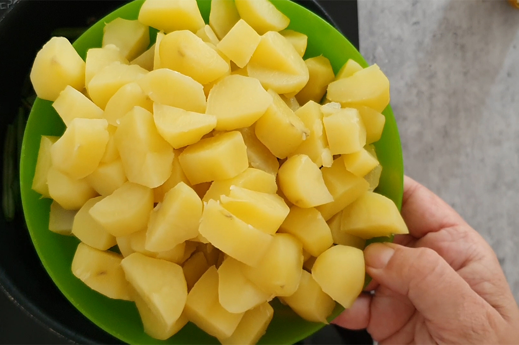pommes de terre en cube