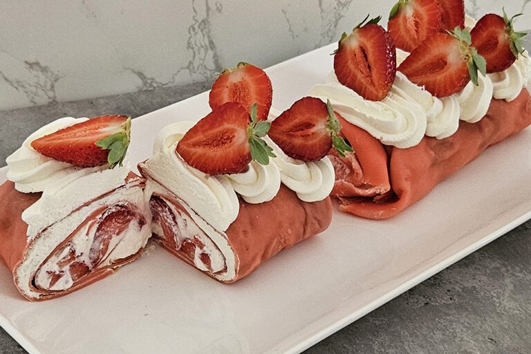 gateau de crepes roses