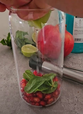 Cocktail Grenade Fizz sans alcool à la menthe