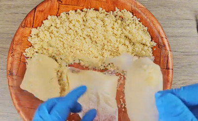 Légumes du couscous cuits dans le bouillon à la cocotte-minute