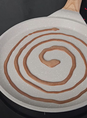 Crêpes tourbillons au Kinder Maxi prêtes pour le goûter