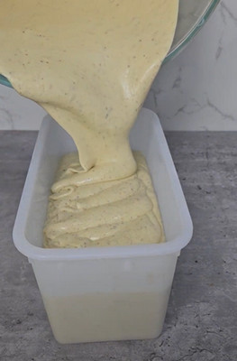 Crème glacée à la pistache avant congélation
