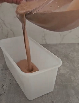 Boules de glace au Nutella maison avec des marbrures de Nutella