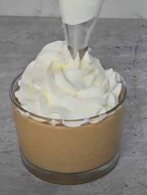 Verrines de liégeois au café