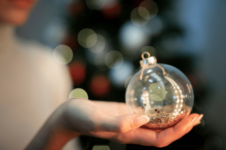 12 decorations de Noel uniques dont votre sapin a besoin cette annee