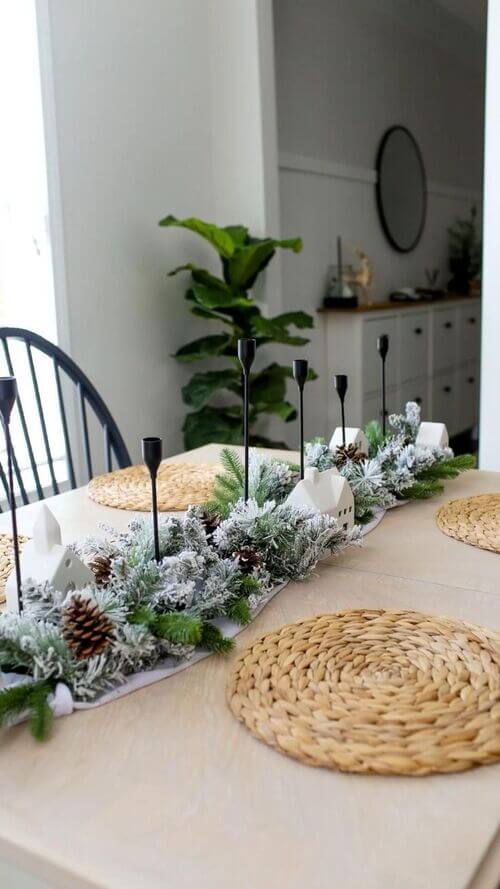 Givre et pommes de pin