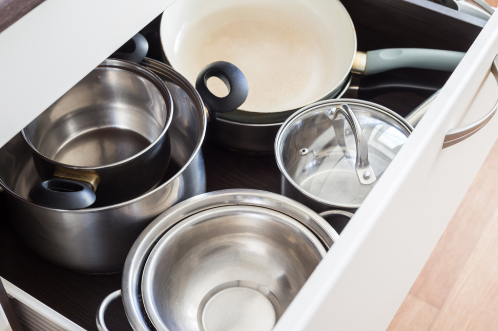 Organiseur De Casseroles & Couvercles à 6 Sections - Plastique Blanc Pour Placard De Cuisine (DIVCHI)