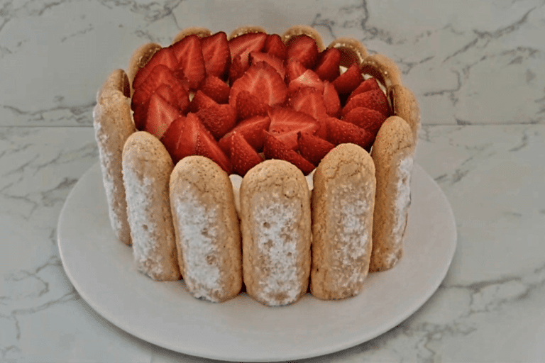 charlotte aux fraises