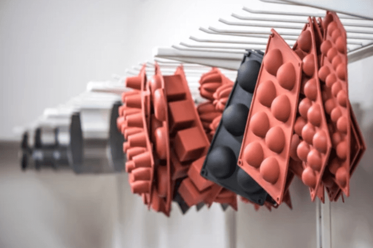 Guide pour nettoyer des moules en silicone
