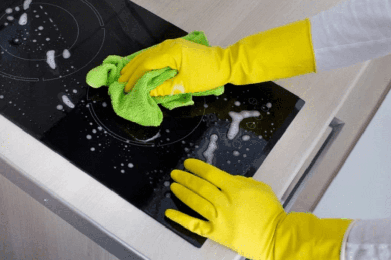 comment nettoyer une plaque a induction