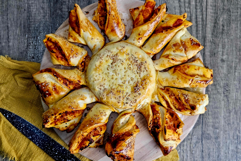 Feuilleté soleil pesto rosso camembert