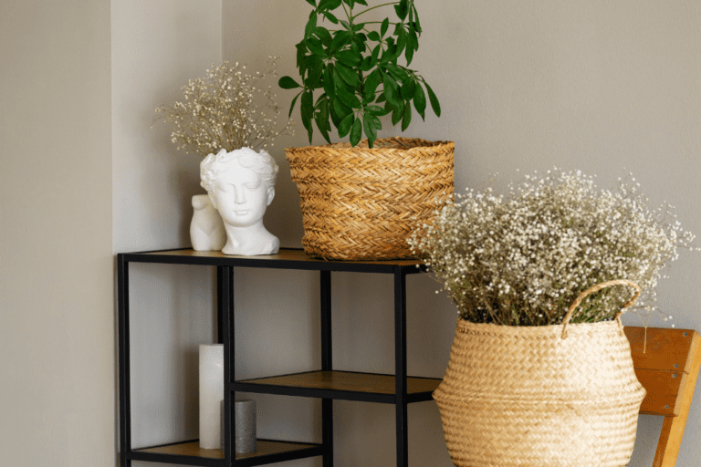 5 idees de petites tables dentree pour votre appartement