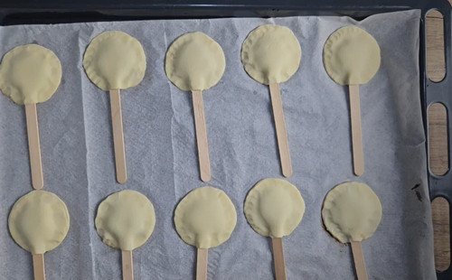 Sucettes galettes des rois à la pâte à tartiner
