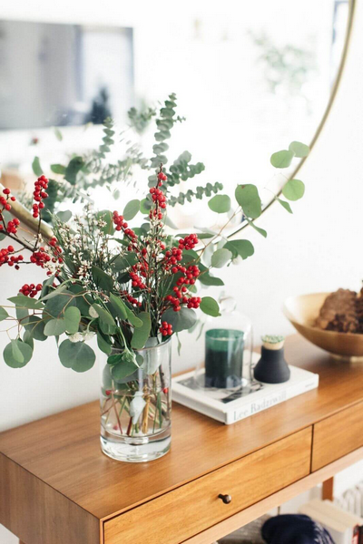 vase transparent avec verdure