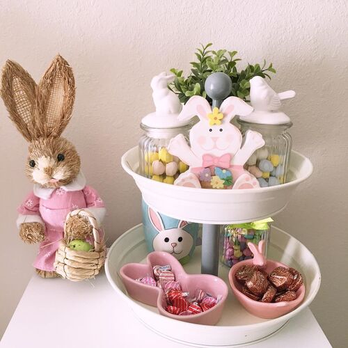 plateau de paques avec bonbons