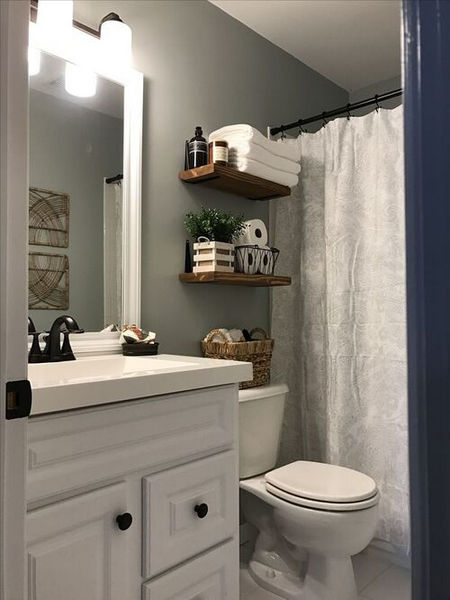 decoration au dessus des toilettes 9