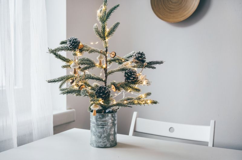 18 idées de décorations de Noël minimalistes à petit prix pour un Noël chaleureux