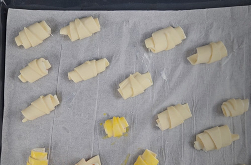 mini croissants au saumon fumé