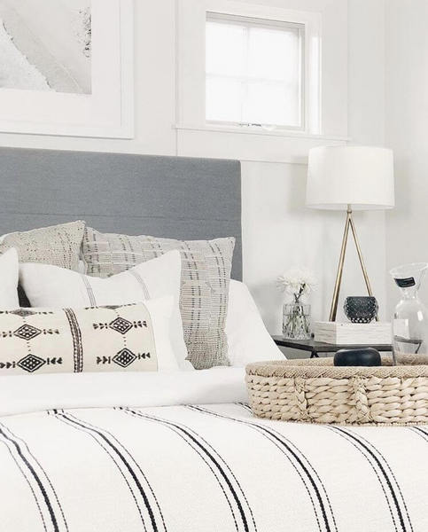 idees de coussins decoratifs pour lit 13