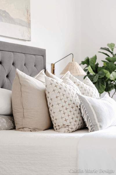 idees de coussins decoratifs pour lit 16