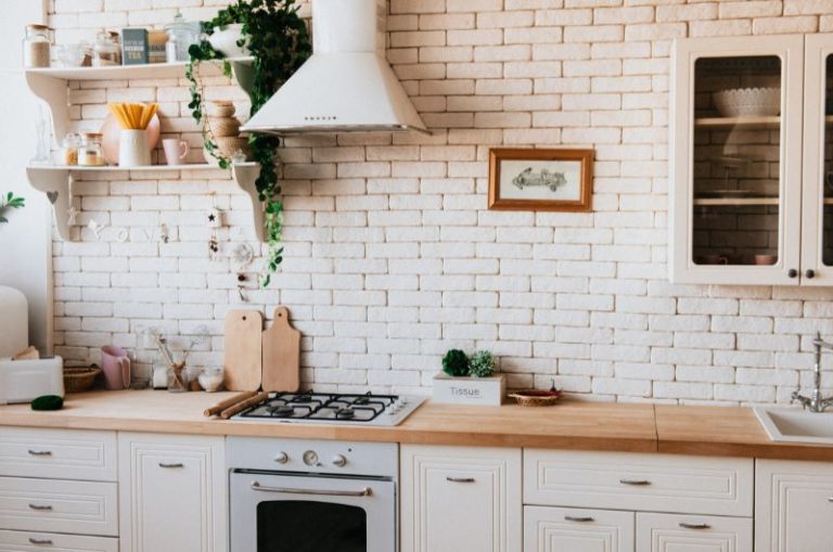 comment decorer des etageres de cuisine
