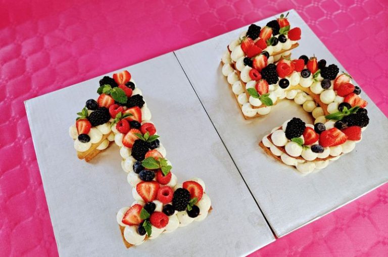 number cake fruits rouges 4