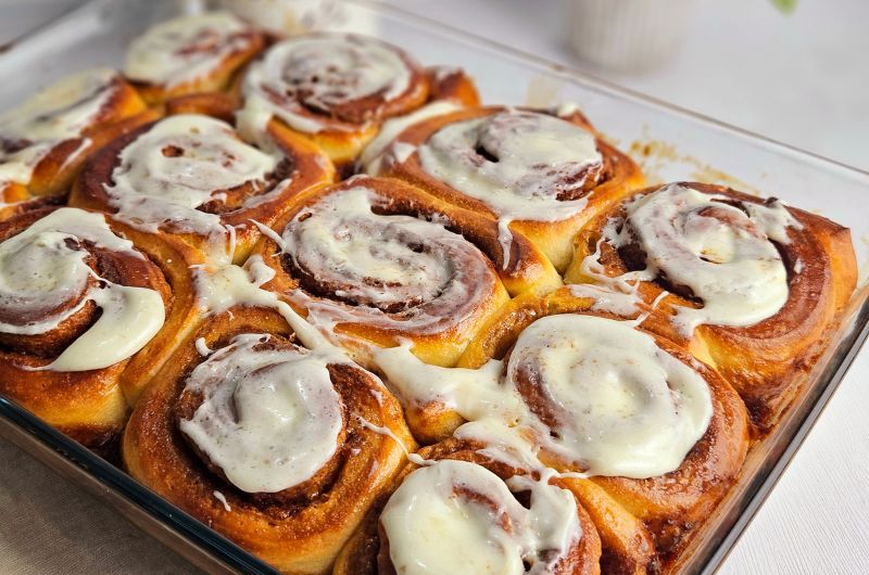 Cinnamon rolls