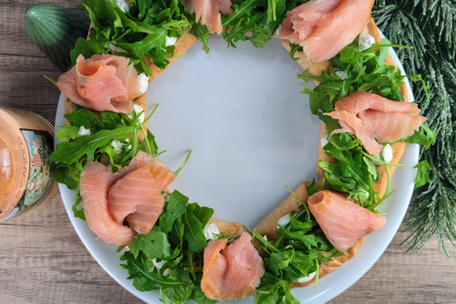 couronne de saumon fumé et légumes