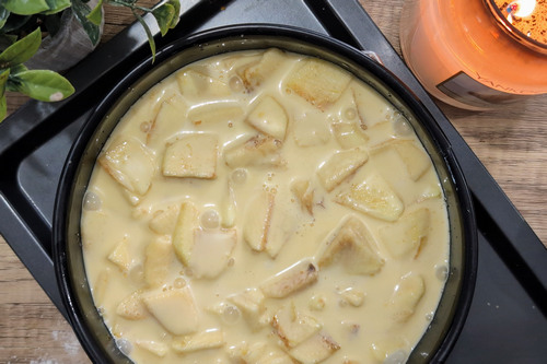 Part de clafoutis aux pommes